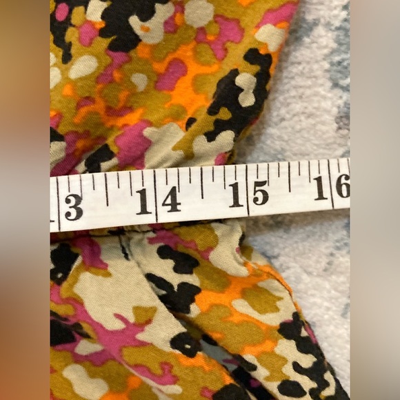 C01 Fossil Womens Shorts Romper with Pockets Abstract Art Floral Knit Sz Small - Picture 8 of 10